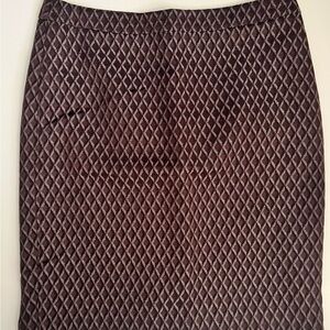 Elegant Diamond Pattern Skirt